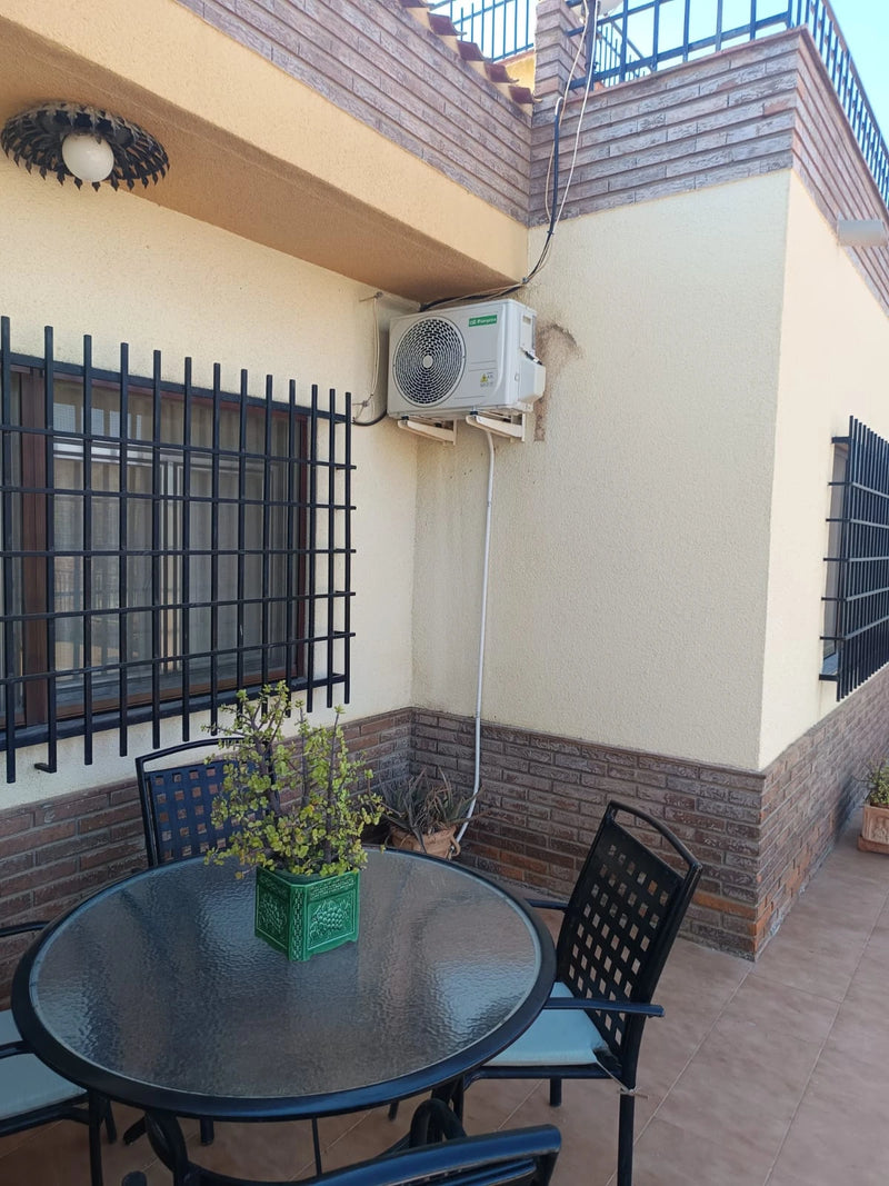 Pedro reservó con calor y hoy anda con chaquetón: instalación en 24h en Zurgena