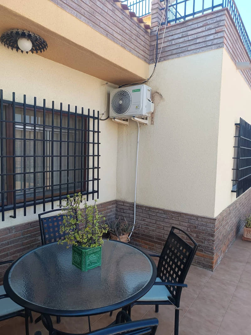 Pedro reservó con calor y hoy anda con chaquetón: instalación en 24h en Zurgena