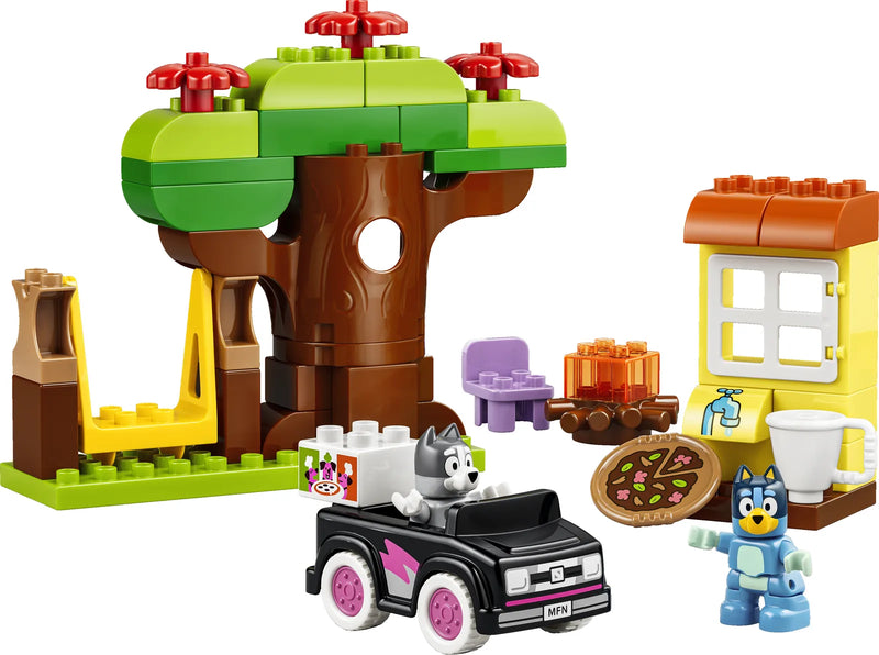 LEGO DUPLO Bluey 10469 Pizzeras con Muffin y Bluey - producto montado sobre fondo blanco