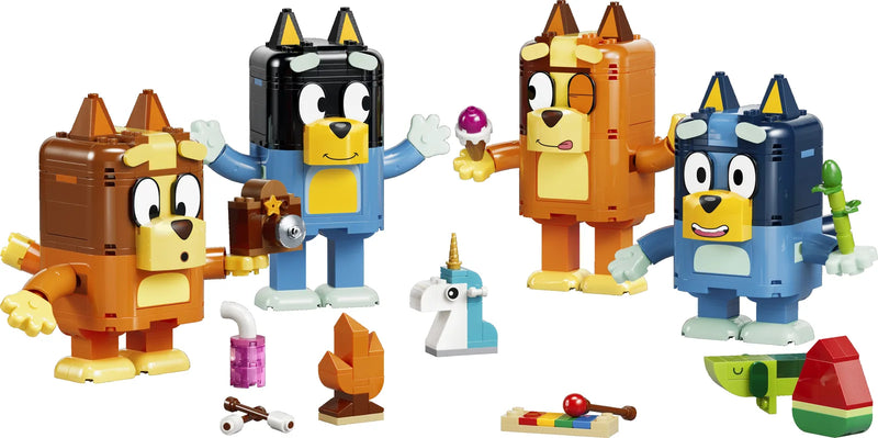 LEGO Bluey 11217 Familia de Bluey para Construir - producto montado sobre fondo blanco