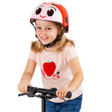 Niña en patinete con el casco Moltó Mariquita 23232