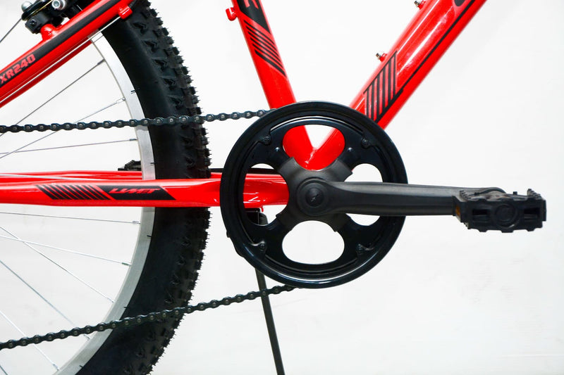 Bicicleta UMIT XR-240 24" roja con cuadro de acero resistente, sillín ajustable en altura, guardabarros protectores y diseño robusto para máxima durabilidad en rutas urbanas y de montaña
