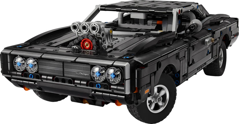 LEGO Technic 42231 Coche Dodge Charger R/T de Fast and Furious - producto montado sobre fondo blanco