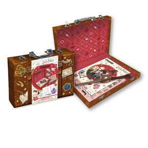Maletín de Artes Mágicas Harry Potter de Crayola con álbum, pegatinas, láminas de terciopelo y varita mágica