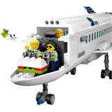 Cabina de vuelo del avión LEGO City 60367 con los pilotos