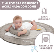 Bebé jugando en gimnasio Chicco con proyector nocturno de estrellas, música relajante de 30 minutos y 3 modos electrónicos de luz y sonido para estimulación sensorial
