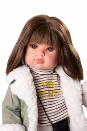 Bella con chaqueta muñeca 2025
