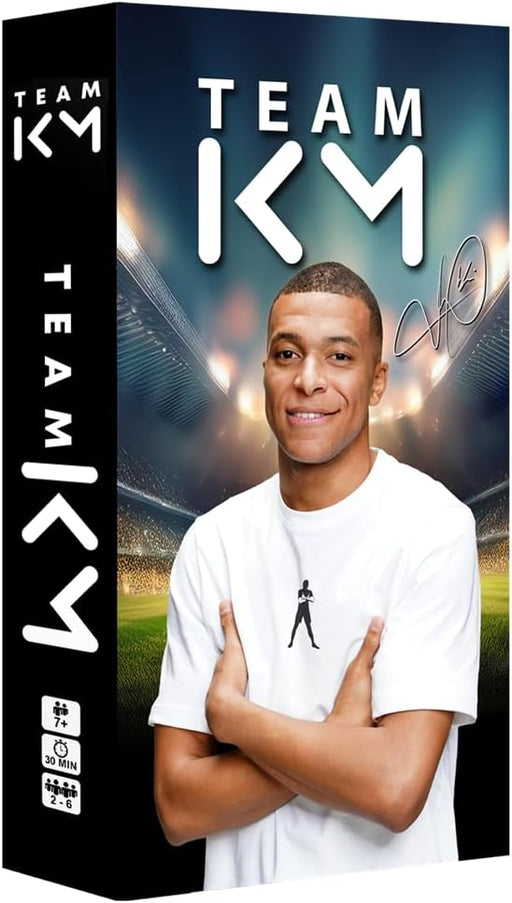 Caja del juego Team KM de Kylian Mbappé mostrando al futbolista con camiseta blanca y logo del juego - Juego de mesa de fútbol para 2-6 jugadores de 7 años en adelante con duración de 30 minutos
