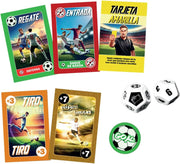 Cartas del juego Team KM con acciones de fútbol: Regatear, Saque de Centro, Pase, Tarjeta Roja, Vaselina de Antología, Salto, Súper Shoot, Defensa, Tarjeta Amarilla y Fuera de Juego - Componentes del juego de mesa de Kylian Mbappé
