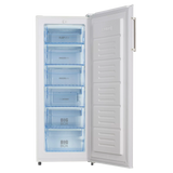 Congelador vertical Infiniton CV-172L14BEM con puerta abierta y cajones visibles
