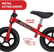 Detalle de las ruedas antipinchazos de la Chicco First Bike con rodamiento suave y seguro, diseñadas para uso en diferentes superficies sin necesidad de mantenimiento ni inflado
