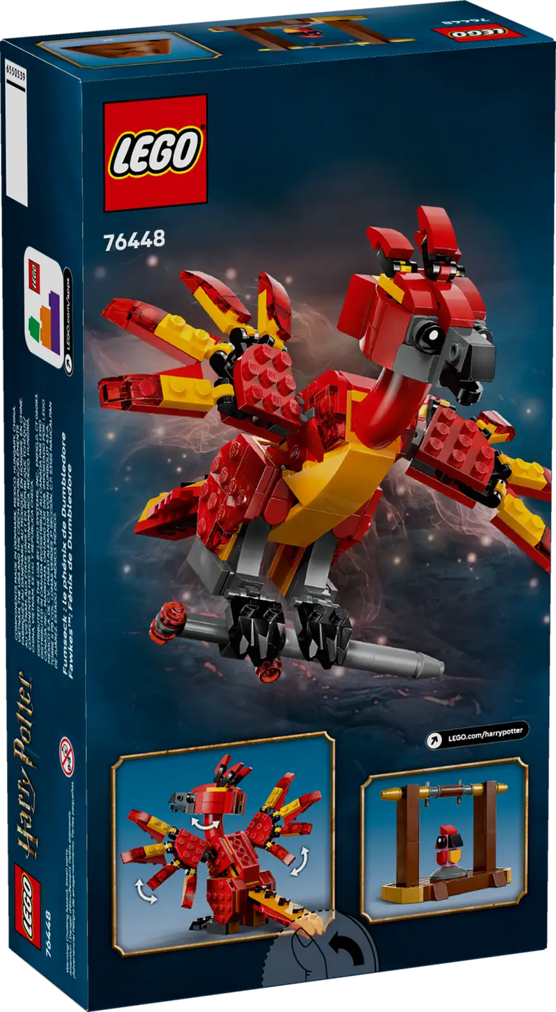 Detalle del fénix Fawkes con alas extendidas y garras prensiles