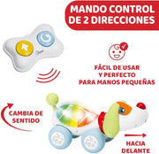 Detalle del mando por radiocontrol en forma de hueso del perro parlante Chicco, con dos botones grandes de fácil manejo para niños a partir de 2 años, control por infrarrojos para movimiento hacia delante y giro
