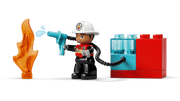 Figura bombero LEGO DUPLO 10473 con manguera apagando llamas, accesorios de rescate
