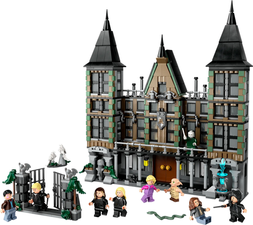 Interior detallado de LEGO Mansión Malfoy 76453 mostrando salón principal, biblioteca y dormitorios aristocráticos
