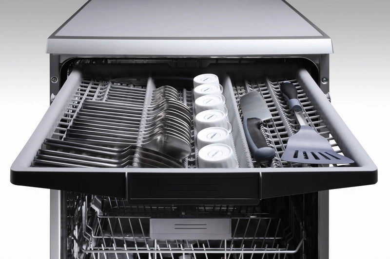 Interior lavavajillas Balay 3VS572IP mostrando cesta Rackmatic, tercera bandeja para cubiertos y capacidad para 13 servicios
