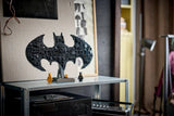 LEGO 76330 logotipo Batman exhibido pared decoración 3 minifiguras base gris
