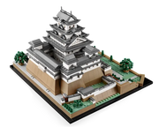 LEGO Architecture Castillo de Himeji 21060 con 2125 piezas, torrecillas y jardines con cerezos
