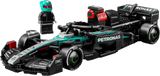 LEGO Mercedes W15 con piloto PETRONAS y cockpit abierto