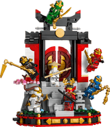 LEGO Ninjago Exposición 71866 vista frontal monasterio con escalones, minifiguras y arquitectura japonesa

