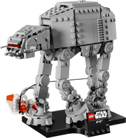 LEGO Star Wars AT-AT 75440 modelo completo sobre base con speeder atacando, escena Imperio Contraataca
