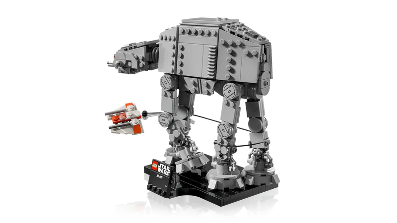 LEGO Star Wars AT-AT 75440 vista lateral detallada con cuatro patas articuladas y cabeza con cañones
