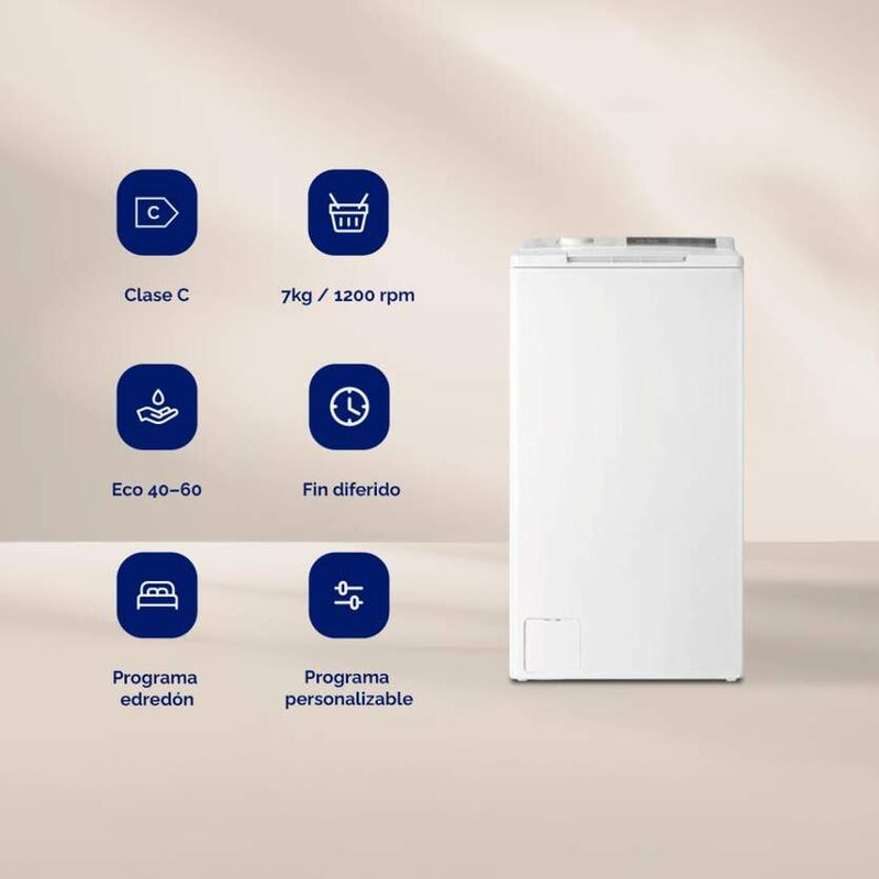 Lavadora ARTICA AL71200CTB carga superior abierta mostrando tambor de 7kg y bisagra izquierda
