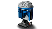 Detalle frontal del casco de Jango Fett construido con LEGO