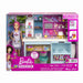 Conjunto Pastelería de Barbie de Mattel, muñeca pastelera con horno interactivo y más de 20 accesorios para hornear y decorar.