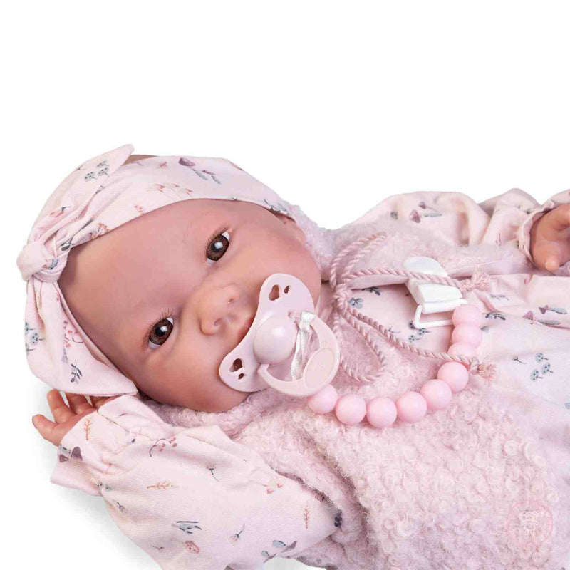 Sweet Reborn Nica con Chaleco — Muñecas Antonio Juan, ref. 80322 (vista 3)