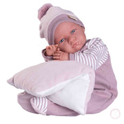 Muñeca realista infantil con libro de familia
