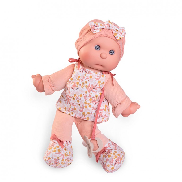 Muñeco de 36 cm con gorro y vinilo suave
