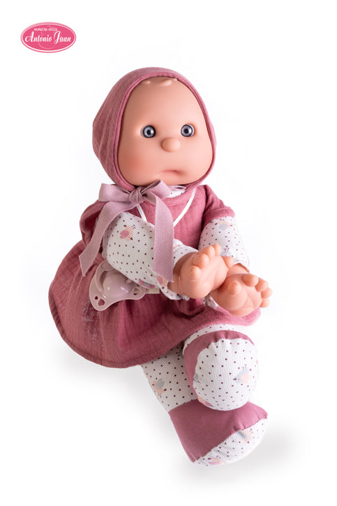 Primer plano de la muñeca musical abrazable
