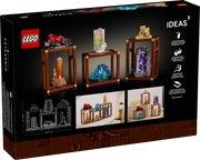 Proceso de construcción LEGO Ideas Colección de Minerales mostrando técnicas avanzadas con ladrillos transparentes y piezas de colores vibrantes para recrear efectos cristalinos y transparencias naturales
