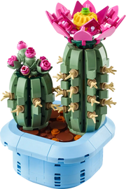Set LEGO Cactus con 2 cactus verdes, flores rosas y maceta azul hexagonal