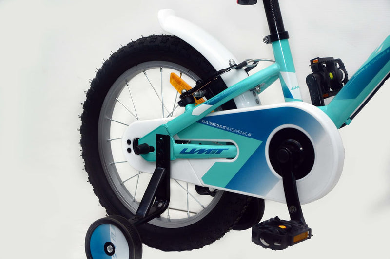 Vista lateral completa de la bicicleta UMIT Alice referencia 1625-2 en turquesa, destacando guardabarros decorativos, cesta práctica y estructura resistente ideal para niñas de 5 a 7 años
