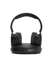 Auriculares Aiwa WHF-930D de frente sobre la base de carga con indicadores LED