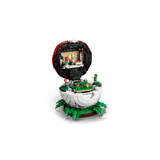 Poké Ball LEGO 72154 abierta con la escena de combate y el laboratorio