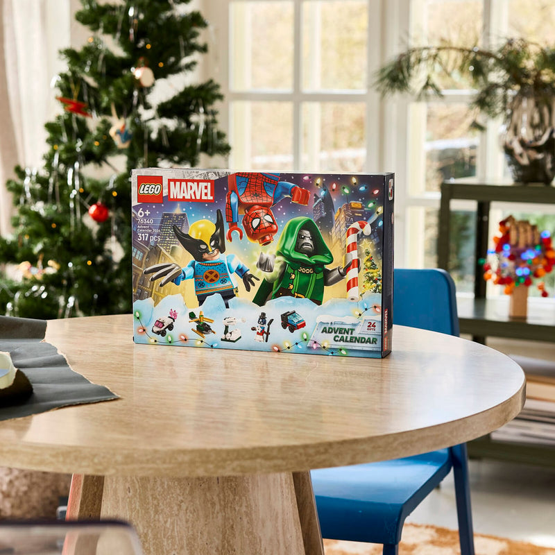 El calendario LEGO Marvel 76340 en casa