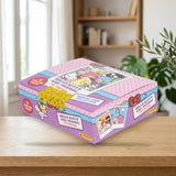 Caja 24 Sobres Panini Hello Kitty & Friends (144 cards) sobre una mesa de madera