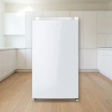 Congelador Vertical Infiniton CV-85L8BDD 63 L Blanco en la cocina