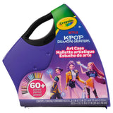 Maletín del Artista Crayola K-Pop Demon Hunters en ángulo, con asa
