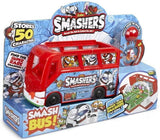 Autobús de fútbol Smashers de Famosa abierto como campo de juego