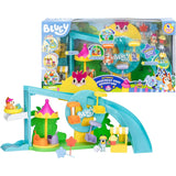 Parque acuático Bluey Theme Park con los toboganes montados