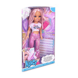 Caja de Nancy Un día de look brillante de Famosa con la muñeca, la máquina de gemas y los brillos