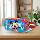 Karactermania Portatodo Mickey Doble 3D Music (KARACTERMANIA-00371) sobre una mesa de madera