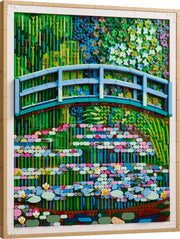 Mosaico LEGO del puente japonés y los nenúfares de Monet montado, 3179 piezas