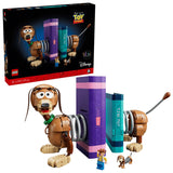 Caja LEGO Disney Toy Story Sujetalibros de Slinky 43301 con el modelo y minifiguras