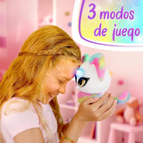 Infografía: niña con la frente pegada al corazón del peluche Magic Whispers Luna, «3 modos de juego»