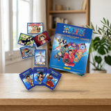 Panini One Piece Rumbo a Egghead sobre una mesa de madera